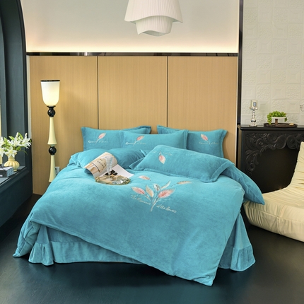 云锦家居 2024新款牛奶绒绣花四件套 凤尾花-蓝