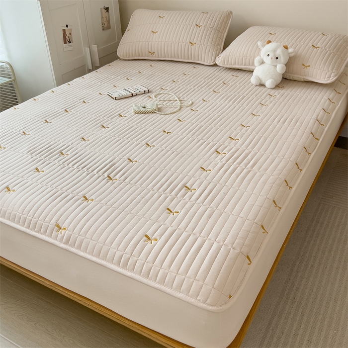 91家纺网 家纺一手货源 找家纺 叠派家纺 2024新款水洗棉刺绣夹棉床笠 蝴蝶结-卡其