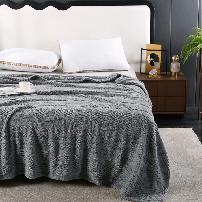 91家纺网 家纺一手货源 找家纺 巴木赫 2024新款8字塔芙绒毯子毛毯 深灰