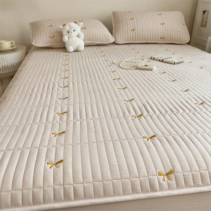 91家纺网 家纺一手货源 找家纺 叠派家纺 2024新款水洗棉刺绣夹棉床笠 蝴蝶结-卡其