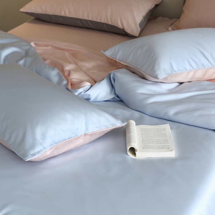 91家纺网 家纺一手货源 找家纺 轩和 2025新款A类LF60S兰精天丝单品枕套 夏日蓝+告白粉