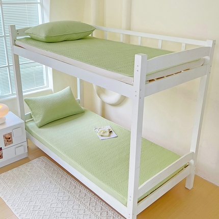 91家纺网 家纺一手货源 找家纺 漫时光 2025新款纯棉素色床盖学生宿舍夹棉床笠 稚芽绿