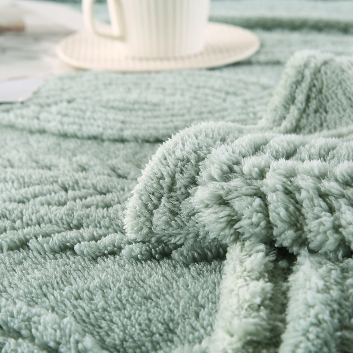 91家纺网 家纺一手货源 找家纺 巴木赫 2024新款8字塔芙绒毯子毛毯 湖绿