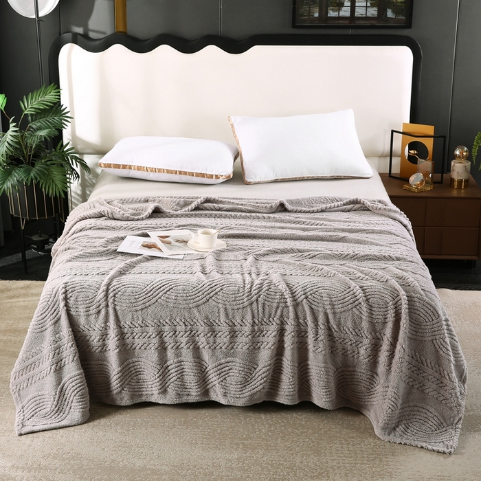 91家纺网 家纺一手货源 找家纺 巴木赫 2024新款8字塔芙绒毯子毛毯 银灰