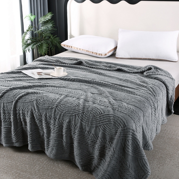 91家纺网 家纺一手货源 找家纺 巴木赫 2024新款8字塔芙绒毯子毛毯 深灰