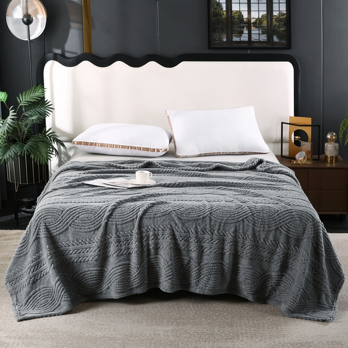 91家纺网 家纺一手货源 找家纺 巴木赫 2024新款8字塔芙绒毯子毛毯 深灰