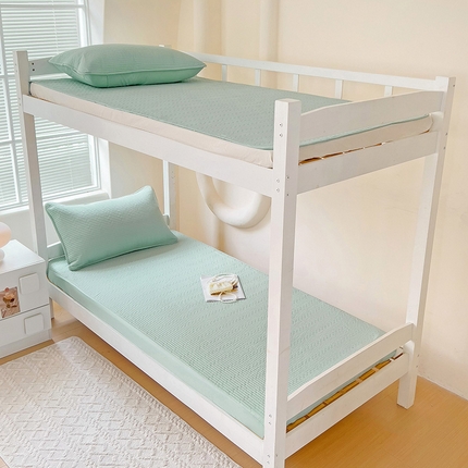 91家纺网 家纺一手货源 找家纺 漫时光 2025新款纯棉素色床盖学生宿舍夹棉床笠 露草蓝