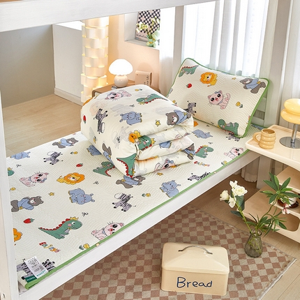 91家纺网 家纺一手货源 找家纺 （总）莎果家纺 2024新款学生款双面纯棉印花款高温砂洗床盖三件套