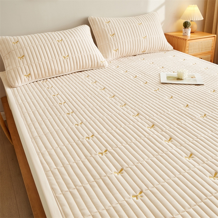 91家纺网 家纺一手货源 找家纺 （总）叠派家纺 2024新款水洗棉刺绣床护垫