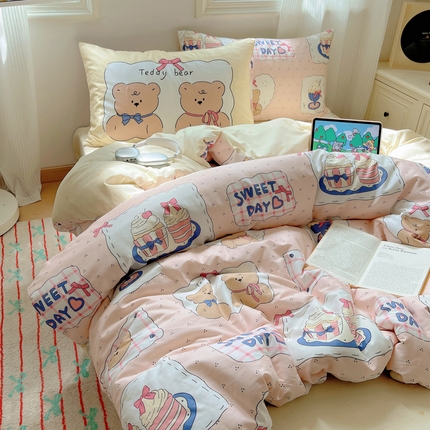 91家纺网 家纺一手货源 找家纺 （总）六巷胡同 2024新款全棉INS减龄可爱混搭大版枕套版卡通四件套