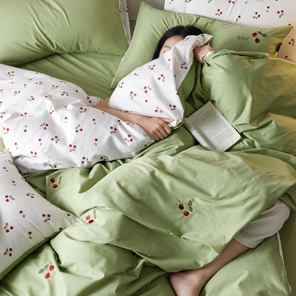 91家纺网 家纺一手货源 找家纺 （总）禾时 2024新款爆品全棉纯棉印花刺绣四件套学生宿舍三件套卡通小清新