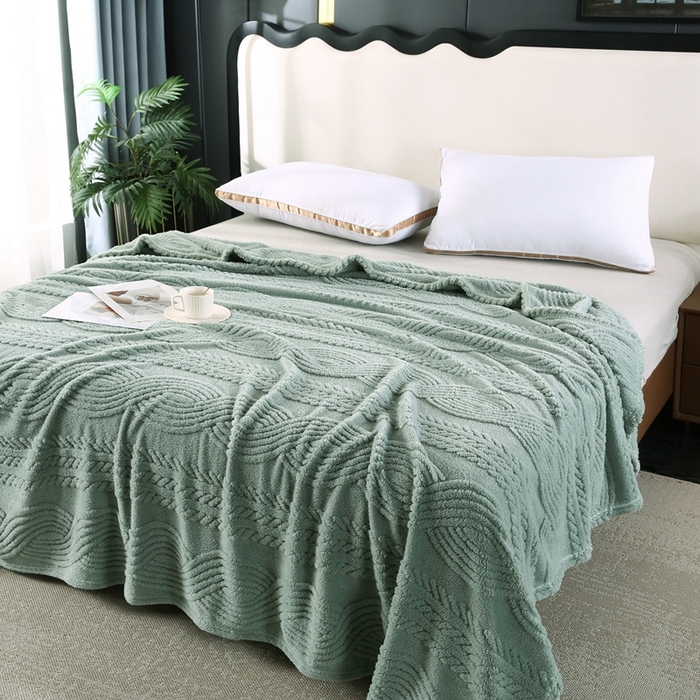 91家纺网 家纺一手货源 找家纺 巴木赫 2024新款8字塔芙绒毯子毛毯 湖绿