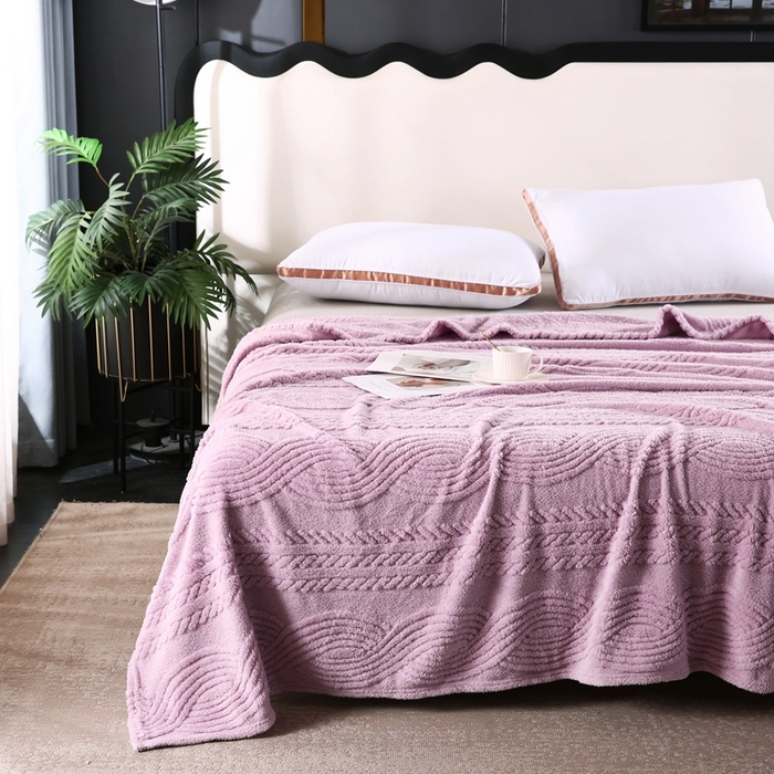 91家纺网 家纺一手货源 找家纺 巴木赫 2024新款8字塔芙绒毯子毛毯 紫色