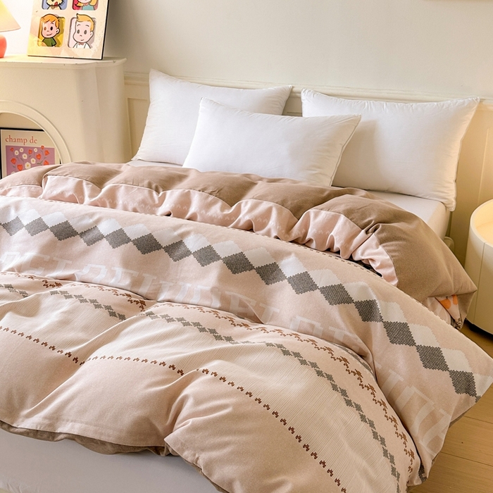 91家纺网 家纺一手货源 找家纺 2025新款加厚生态磨毛单被套 卡蜜拉