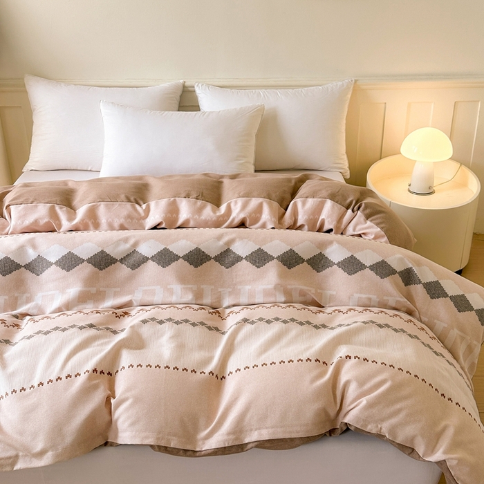 91家纺网 家纺一手货源 找家纺 2025新款加厚生态磨毛单被套 卡蜜拉