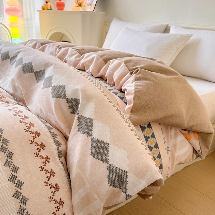 91家纺网 家纺一手货源 找家纺 2025新款加厚生态磨毛单被套 卡蜜拉