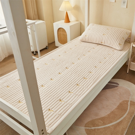 （总）叠派家纺 2024新款水洗棉刺绣学生床护垫