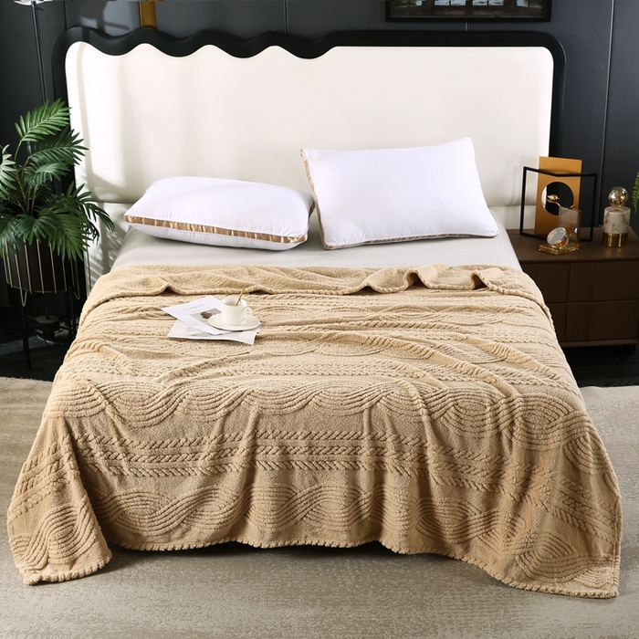 91家纺网 家纺一手货源 找家纺 巴木赫 2024新款8字塔芙绒毯子毛毯 卡其