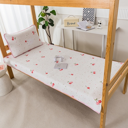 91家纺网 家纺一手货源 找家纺 （总）莎果家纺 2024新款学生款双面纯棉印花款高温砂洗床盖三件套