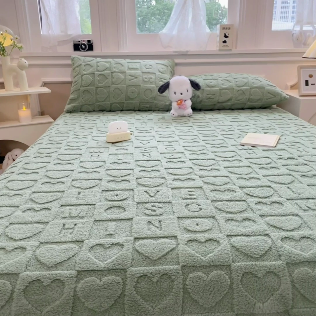 91家纺网 家纺一手货源 找家纺 欧邦 新款爱心款提花塔芙绒床笠款单品床笠 橄榄绿-床笠款