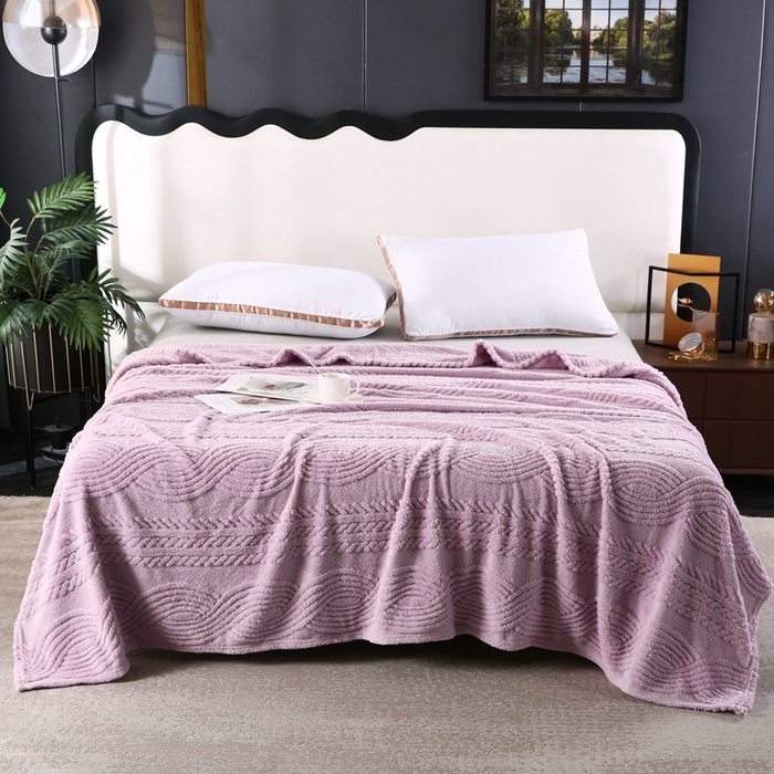 91家纺网 家纺一手货源 找家纺 巴木赫 2024新款8字塔芙绒毯子毛毯 紫色