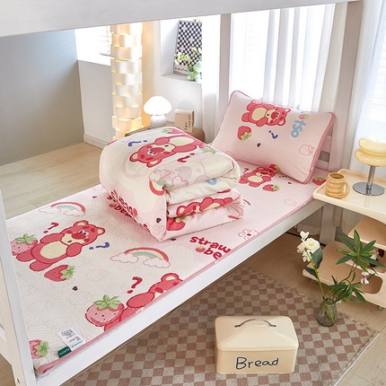 91家纺网 家纺一手货源 找家纺 （总）莎果家纺 2024新款学生款双面纯棉印花款高温砂洗床盖三件套