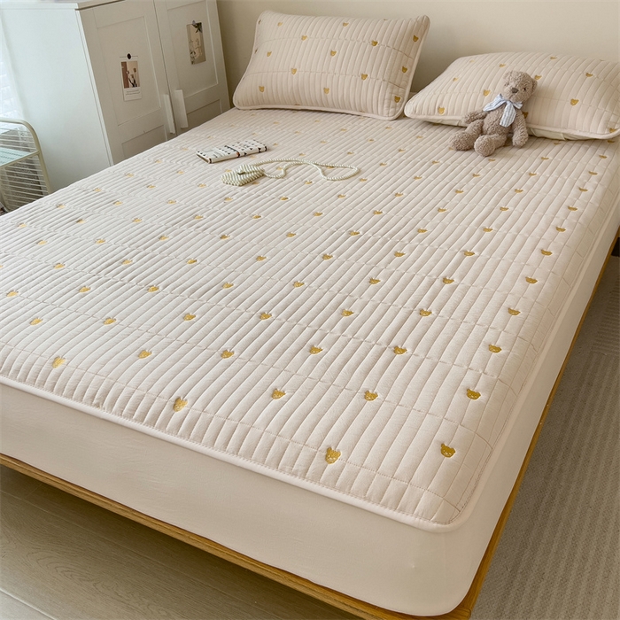 91家纺网 家纺一手货源 找家纺 叠派家纺 2024新款水洗棉刺绣夹棉床笠 小熊-卡其