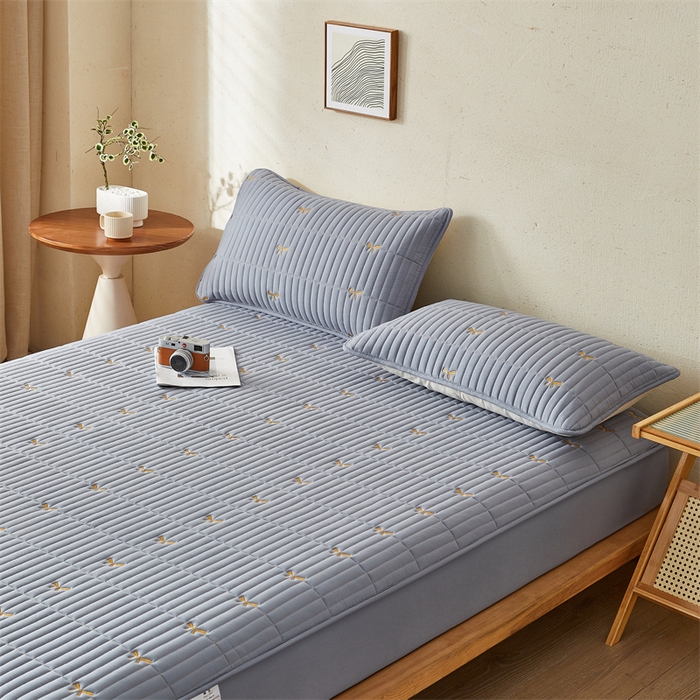 91家纺网 家纺一手货源 找家纺 叠派家纺 2024新款水洗棉刺绣夹棉床笠 蝴蝶结-蓝灰