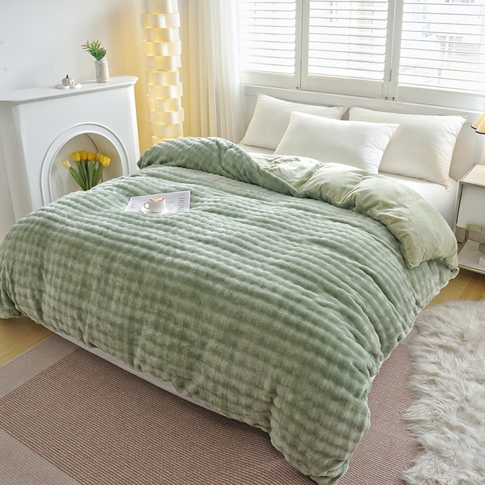 91家纺网 家纺一手货源 找家纺 启优家纺 2024新款简约兔兔绒活性印染单被套 果绿