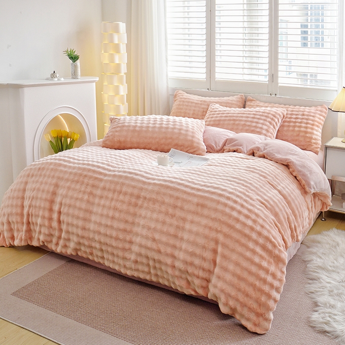 91家纺网 家纺一手货源 找家纺 启优家纺 2024新款简约兔兔绒活性印染四件套 樱花粉