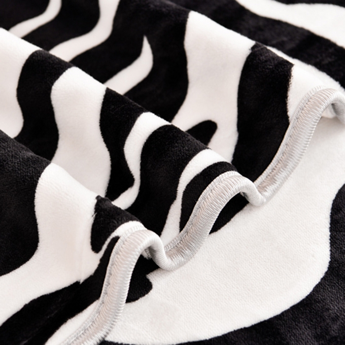 91家纺网 家纺一手货源 找家纺 牵梦萦 2025新款牛奶绒学生三件套 斑马