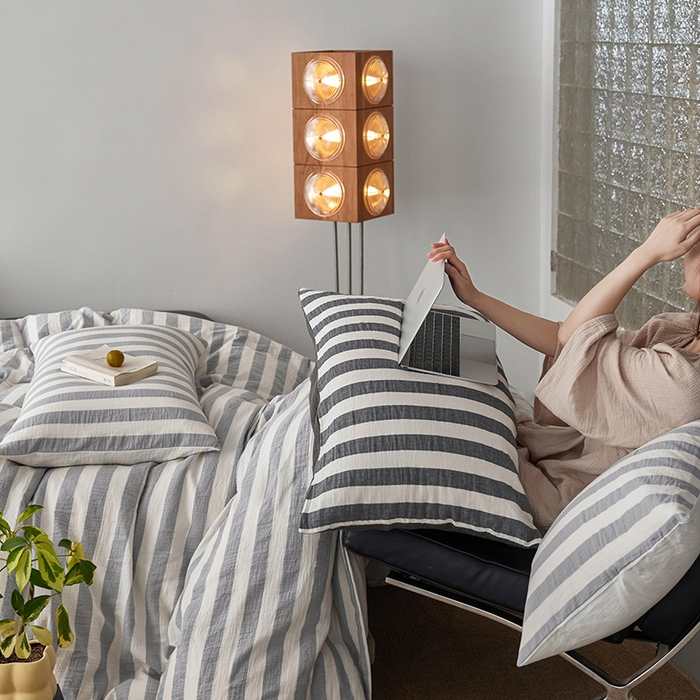 91家纺网 家纺一手货源 找家纺 2025新品尚美色织条纹绉纱系列--尚美宽条系列 尚美-银灰宽条