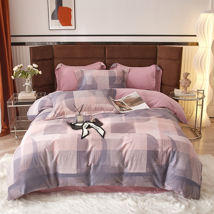 91家纺网 家纺一手货源 找家纺 2025新款全棉精梳磨毛印花四件套 布莱尼玫红