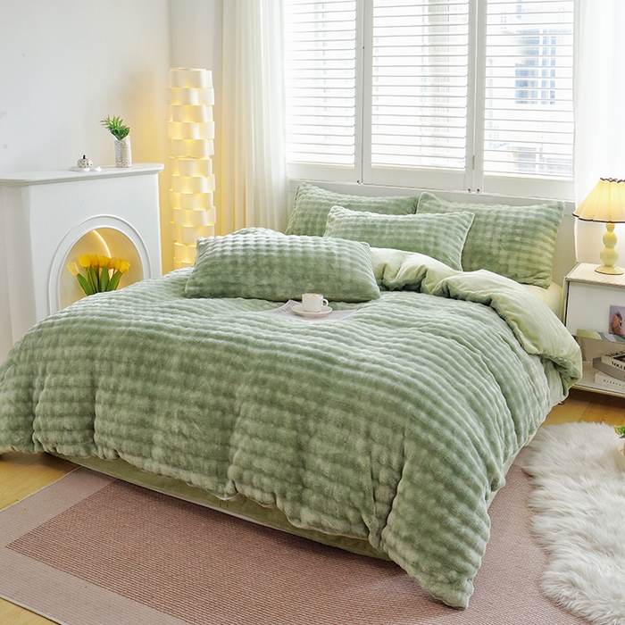 91家纺网 家纺一手货源 找家纺 启优家纺 2024新款简约兔兔绒活性印染四件套 果绿