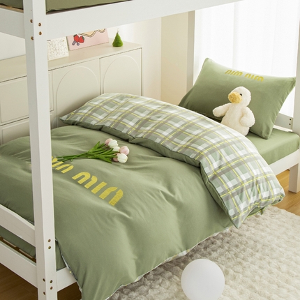 91家纺网 家纺一手货源 找家纺 （总）2025直播新款青春格子日系水洗棉纯色双拼学生宿舍三件套四件套