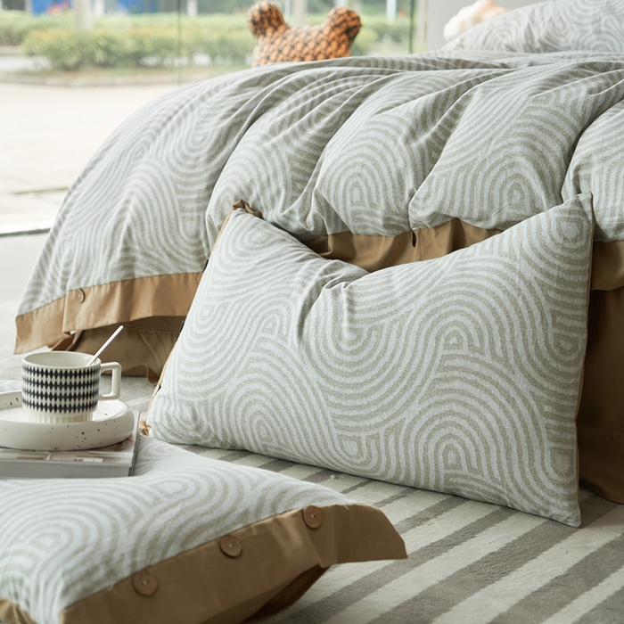 91家纺网 家纺一手货源 找家纺 沐白家居 2025新款全棉生态磨毛印花四件套-纽扣工艺款 维诺-灰