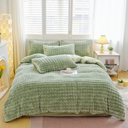 91家纺网 家纺一手货源 找家纺 启优家纺 2024新款简约兔兔绒活性印染四件套 果绿