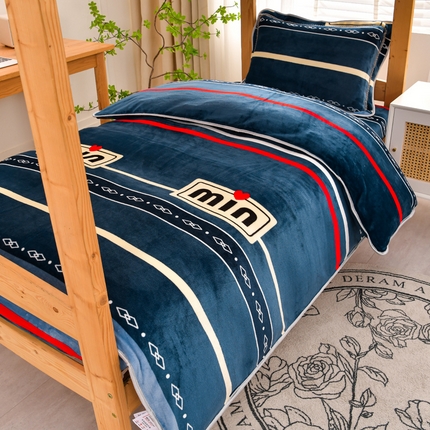 91家纺网 家纺一手货源 找家纺 牵梦萦 2025新款牛奶绒学生三件套 简单爱