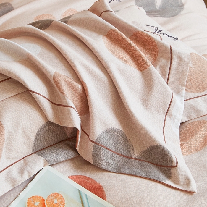 91家纺网 家纺一手货源 找家纺 2025新款全棉精梳磨毛印花四件套 缤纷爱恋