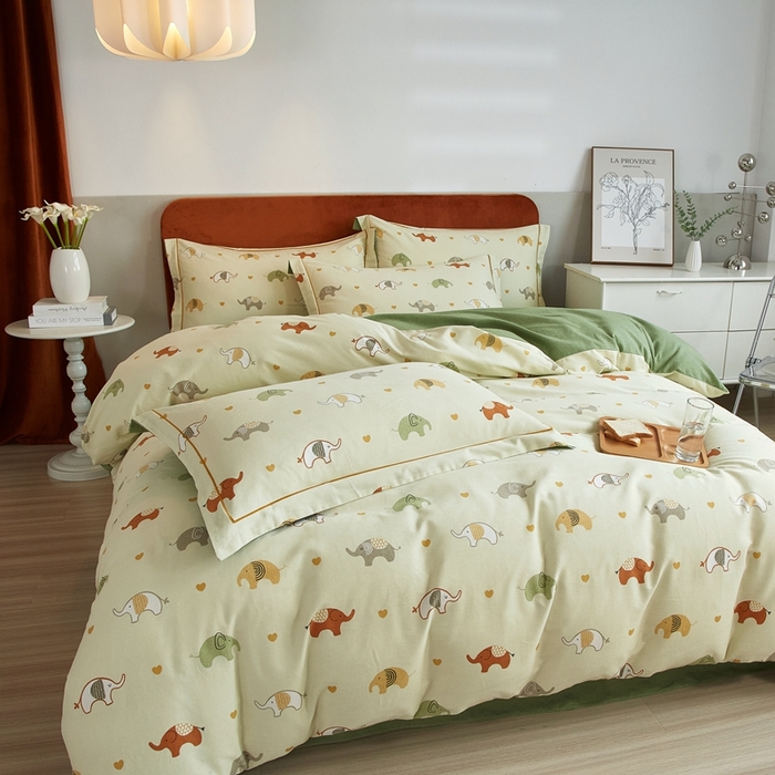 91家纺网 家纺一手货源 找家纺 2025新款全棉精梳磨毛印花四件套 吉象绿