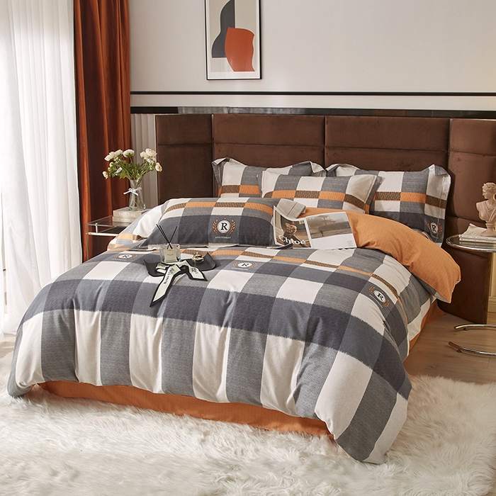 91家纺网 家纺一手货源 找家纺 2025新款全棉精梳磨毛印花四件套 乐享时光灰