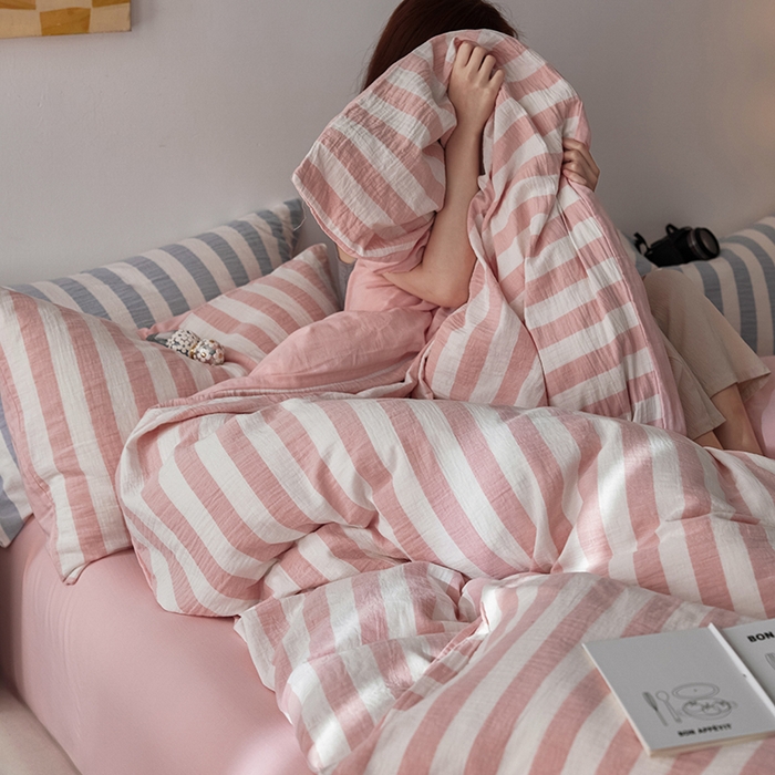 91家纺网 家纺一手货源 找家纺 2025新品尚美色织条纹绉纱系列--尚美宽条系列 尚美-雅粉宽条