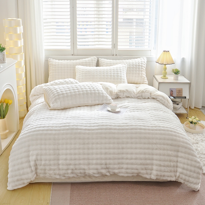 91家纺网 家纺一手货源 找家纺 启优家纺 2024新款简约兔兔绒活性印染四件套 纯白