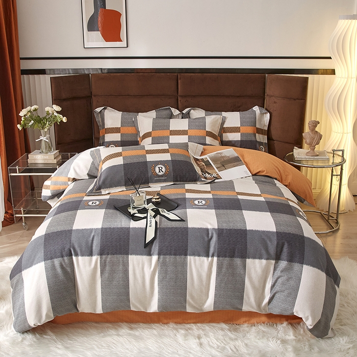 91家纺网 家纺一手货源 找家纺 2025新款全棉精梳磨毛印花四件套 乐享时光灰