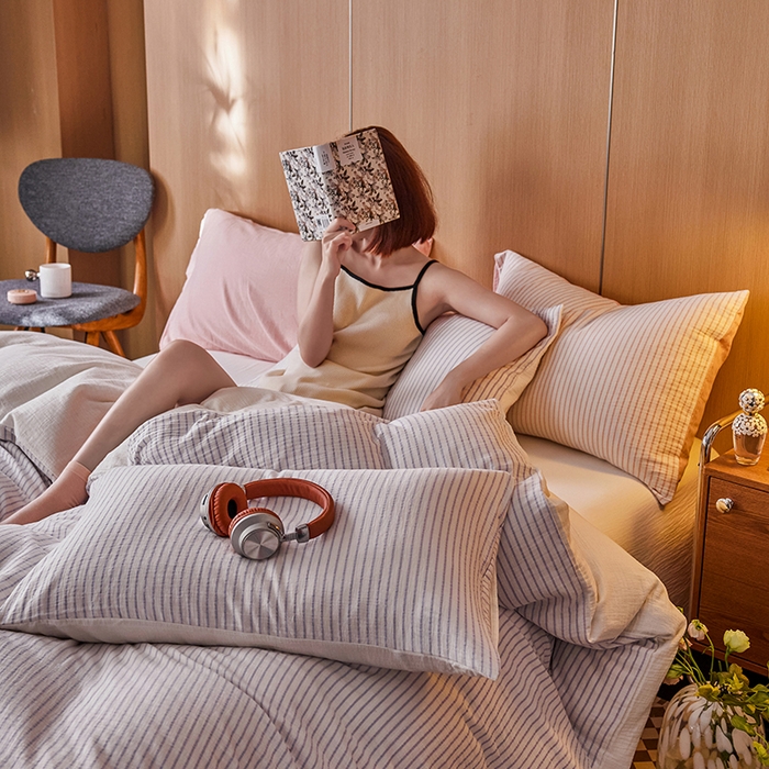 91家纺网 家纺一手货源 找家纺 2025新品尚美色织条纹绉纱系列--尚美细条系列 尚美-紫玉细条