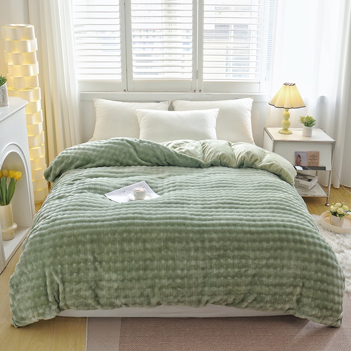 91家纺网 家纺一手货源 找家纺 启优家纺 2024新款简约兔兔绒活性印染单被套 果绿