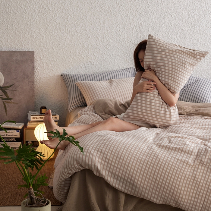 91家纺网 家纺一手货源 找家纺 2025新品尚美色织条纹绉纱系列--尚美可颂系列 尚美-可颂卡其