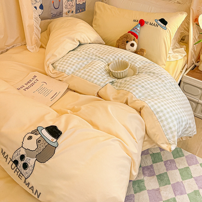 91家纺网 家纺一手货源 找家纺 眠帛 2024新款A类学生三件套小清新绣花绅士狗系列水洗棉床上用品四件套 绅士狗-奶黄