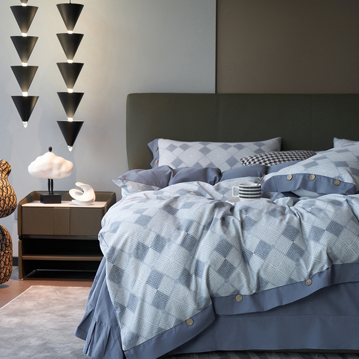 91家纺网 家纺一手货源 找家纺 沐白家居 2025新款全棉生态磨毛印花四件套-纽扣工艺款 格律时尚-蓝