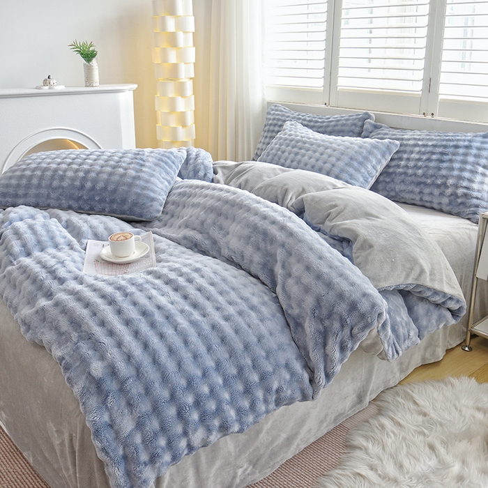 91家纺网 家纺一手货源 找家纺 启优家纺 2024新款简约兔兔绒活性印染四件套 天蓝